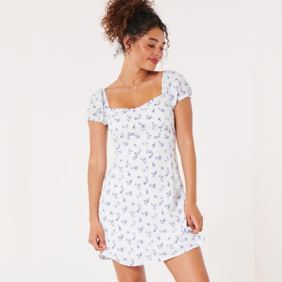 Hollister Sweetheart Babydoll Dress - Picture 2 of 7